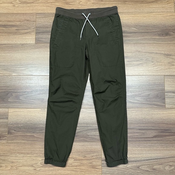 Vuori Ripstop Traveler Jogger Pants in Dark Oregano Green Size Mens Medium - Picture 2 of 13